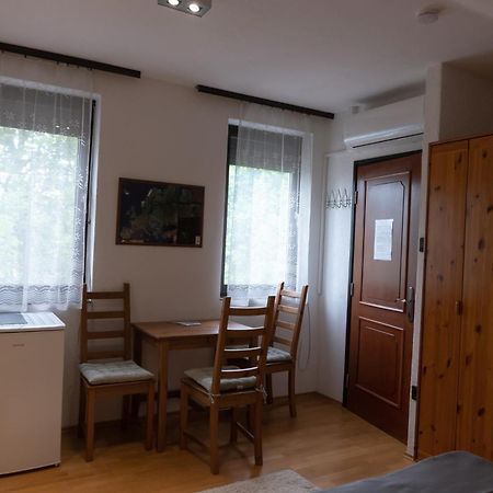 Rent A Scooter Vendeghaz Apartment Zamardi Exterior photo
